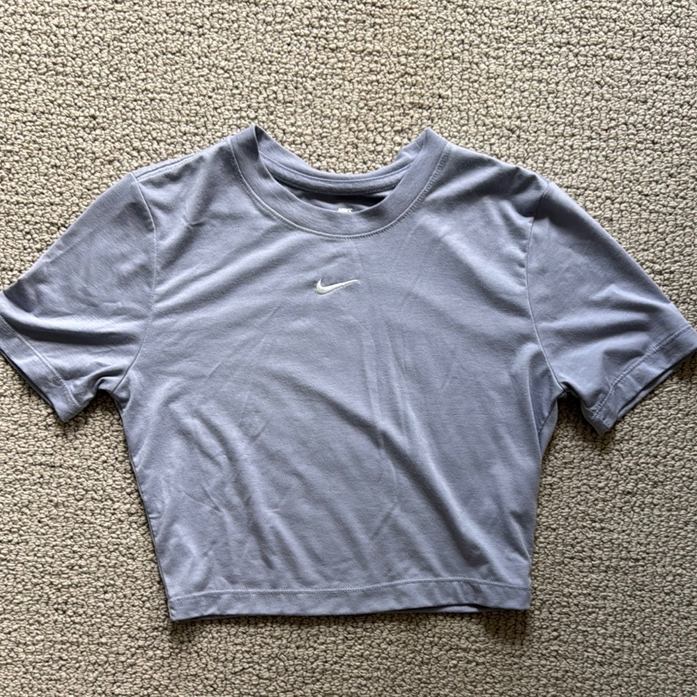 Nike Women's Periwinkel Cropped Top